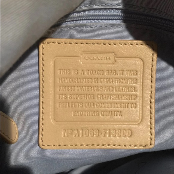 Coach Poppy multicolor handbag - Picture 2 of 3